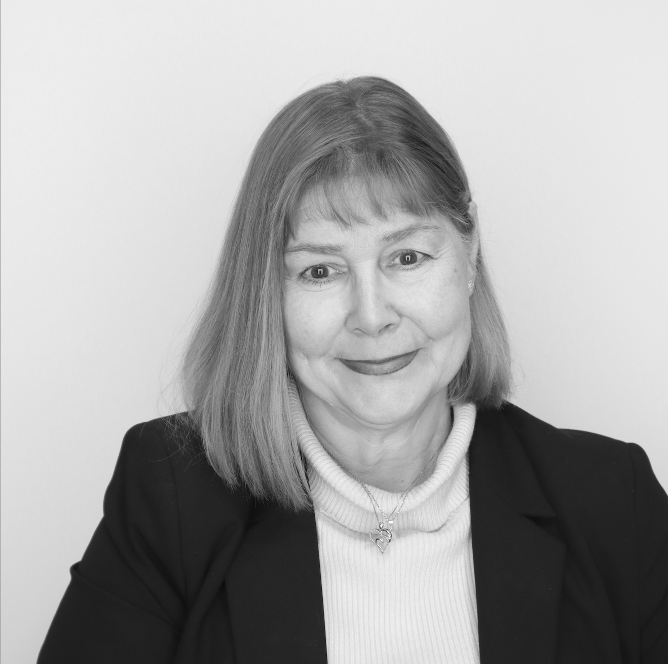 Gloria Kobus Headshot